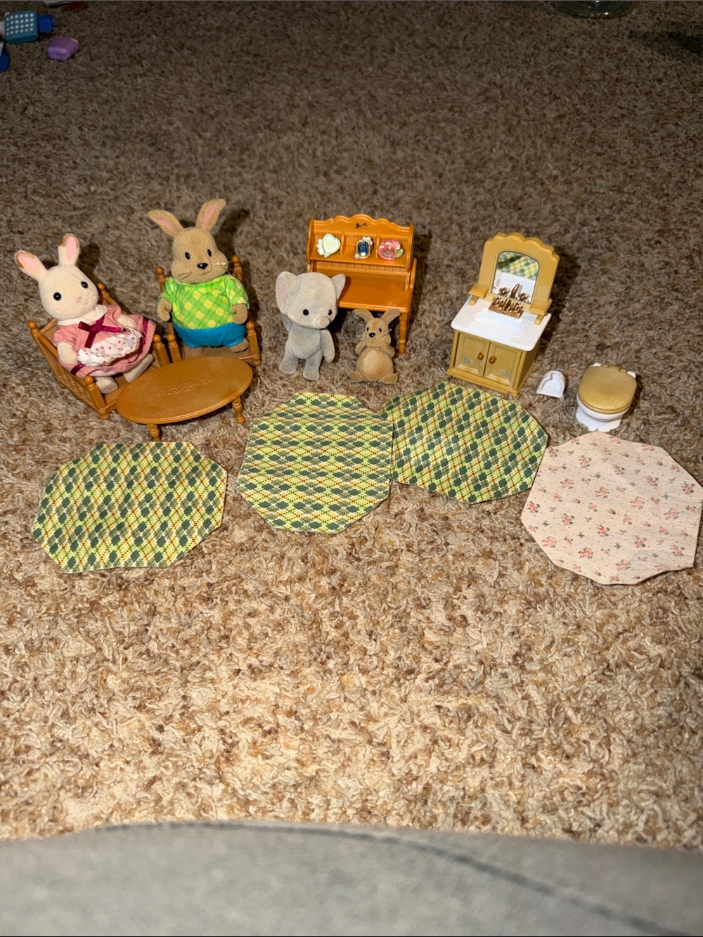 Calico critters & accessories